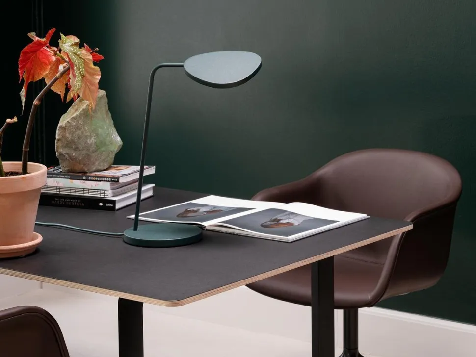 Leaf Table Lamp