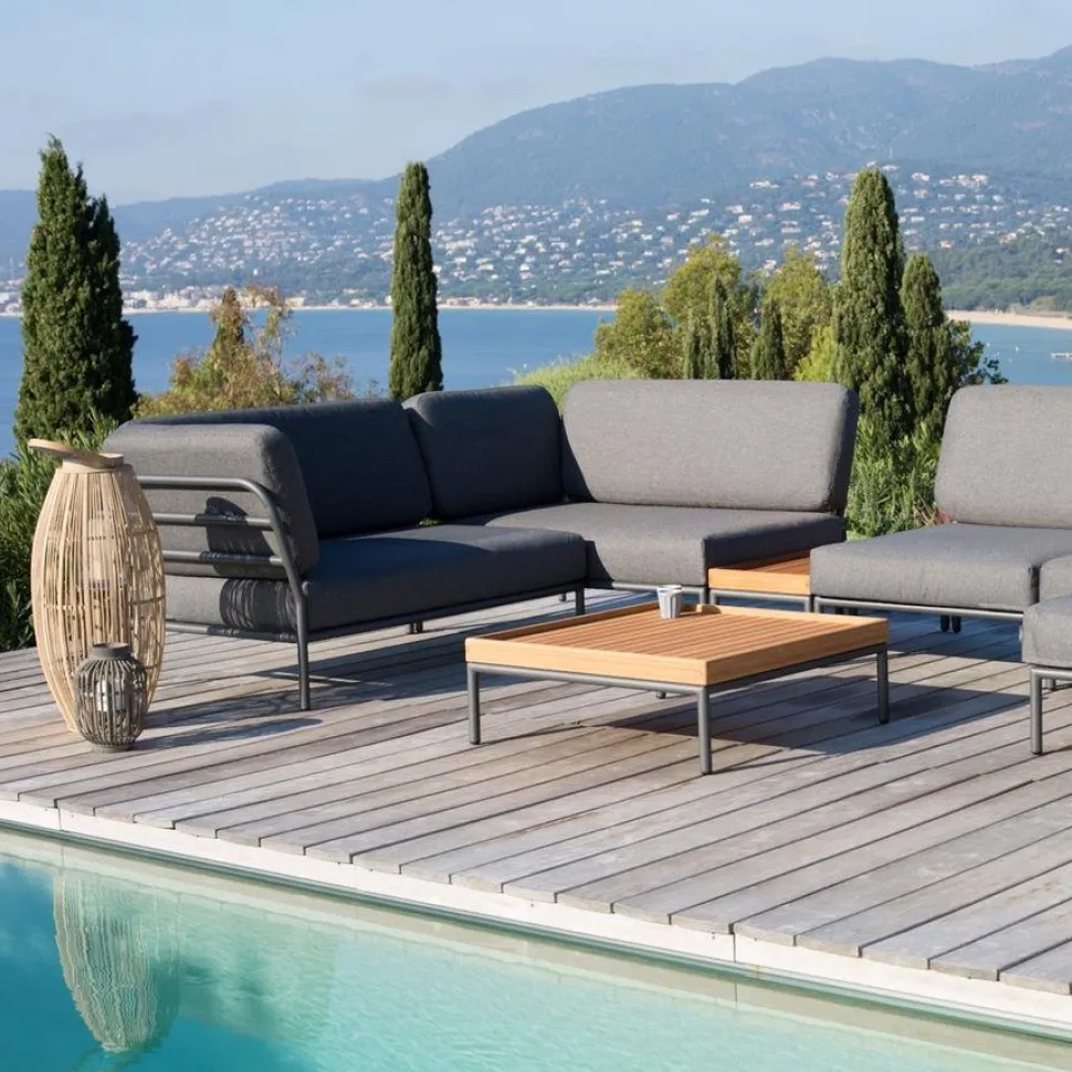 Level Lounge Tisch