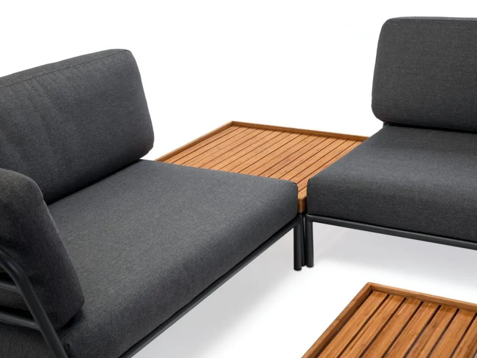 Level Lounge Tisch