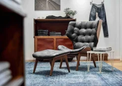 Mammoth Wing Chair