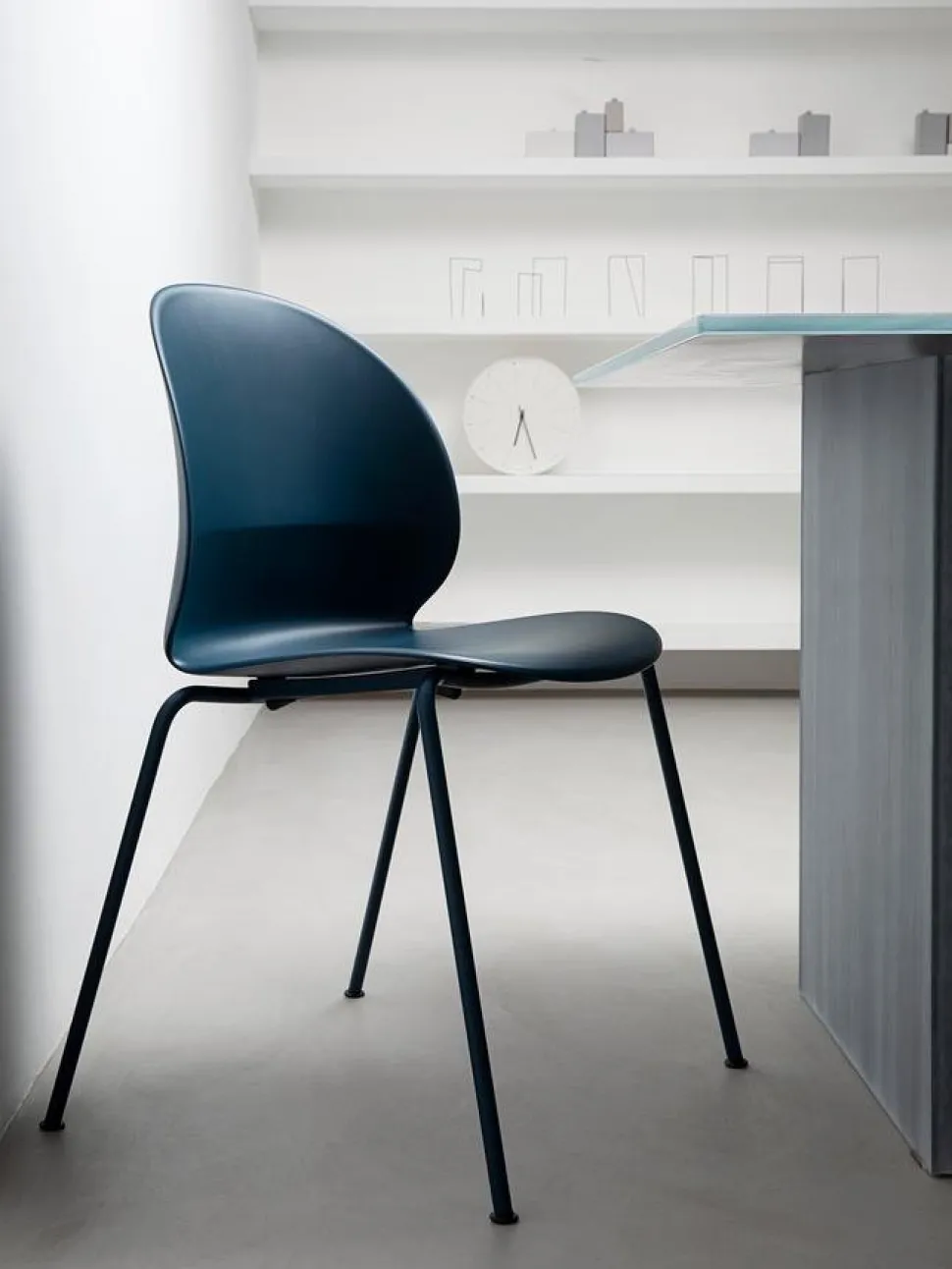 N02 Stuhl