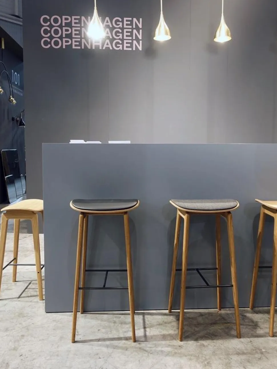 NY11 Bar Stool