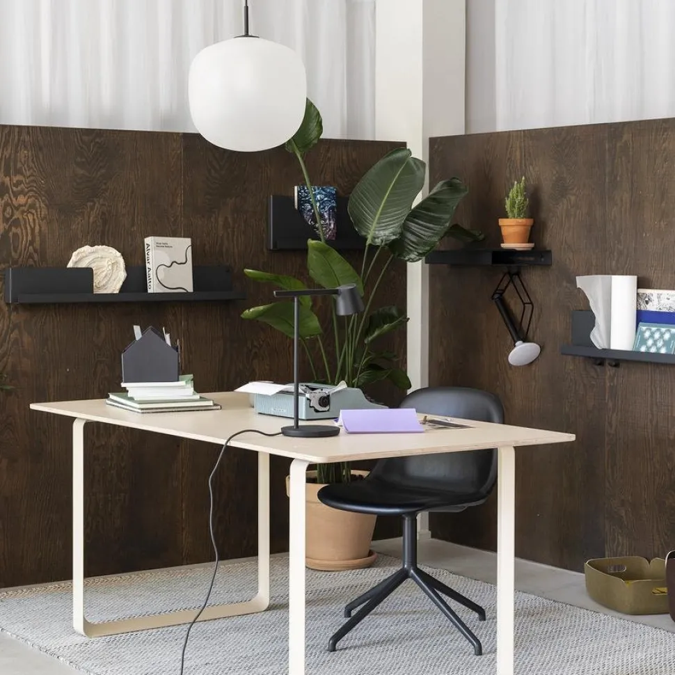 Piton Portable Lamp
