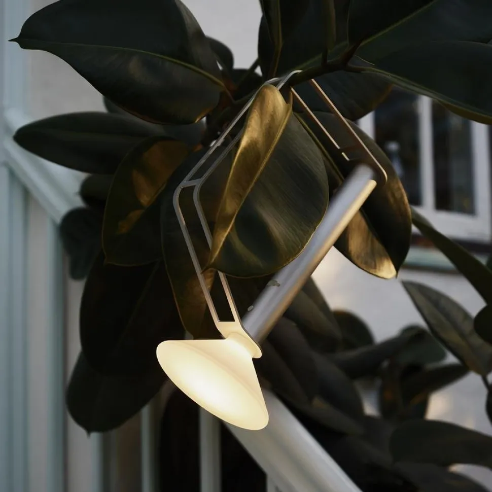 Piton Portable Lamp