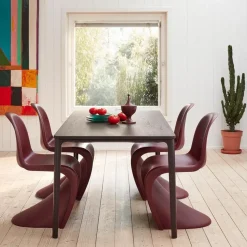 Plate Dining Table