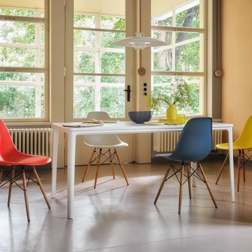 Plate Dining Table