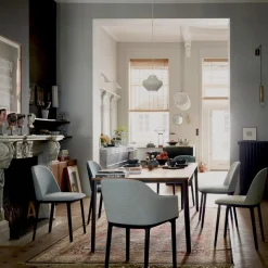Plate Dining Table