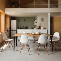 Plate Dining Table
