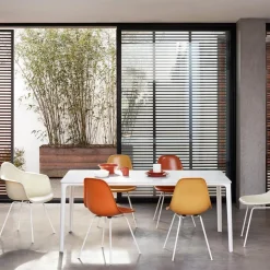 Plate Dining Table