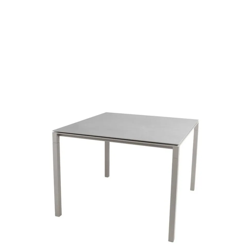 Pure Tisch