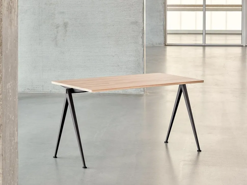 Pyramid Table 01