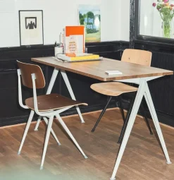 Pyramid Table 01