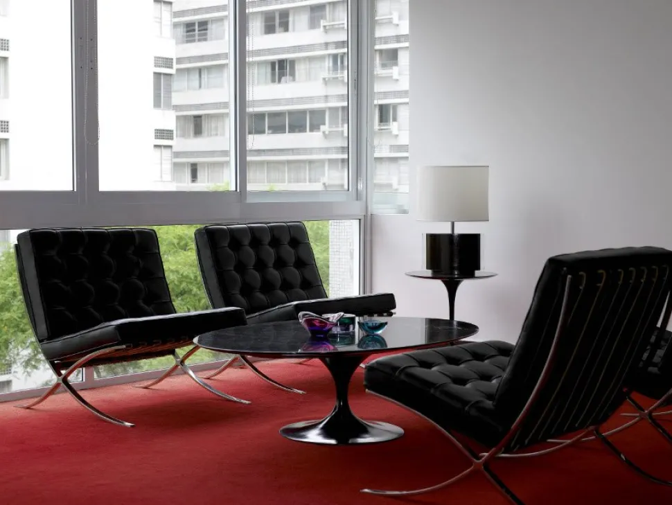 Saarinen Couchtisch oval