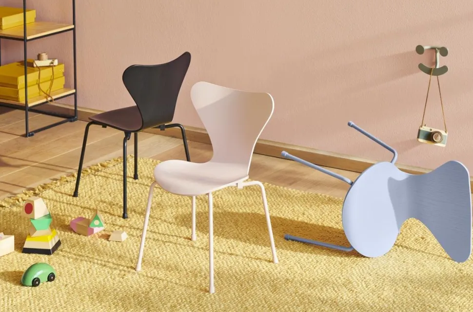 Serie 7 Kinderstuhl 3177 New Colours