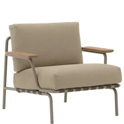 Settle Outdoor Lounge Chair