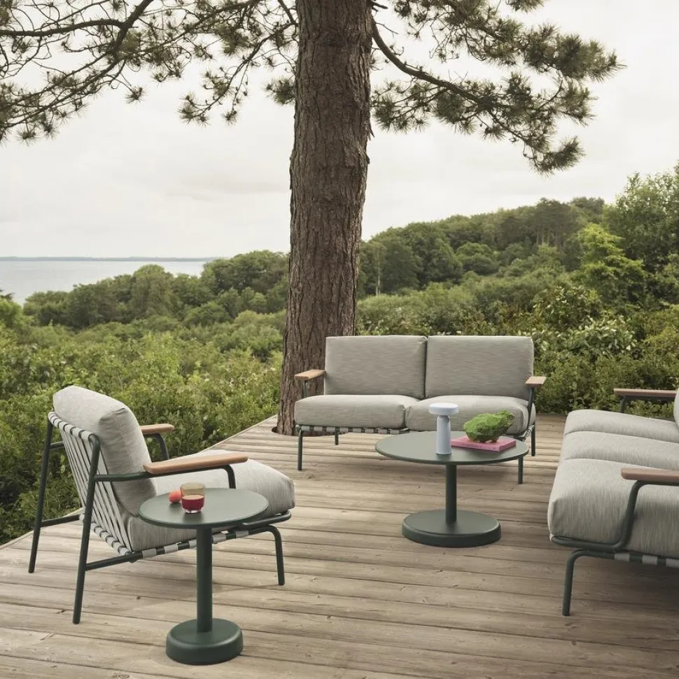 Settle Outdoor Lounge Chair