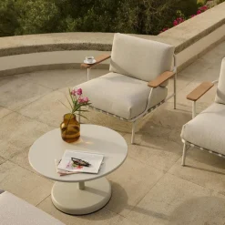 Settle Outdoor Lounge Chair