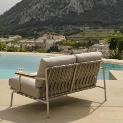 Settle Outdoor 2-Sitzer-Sofa