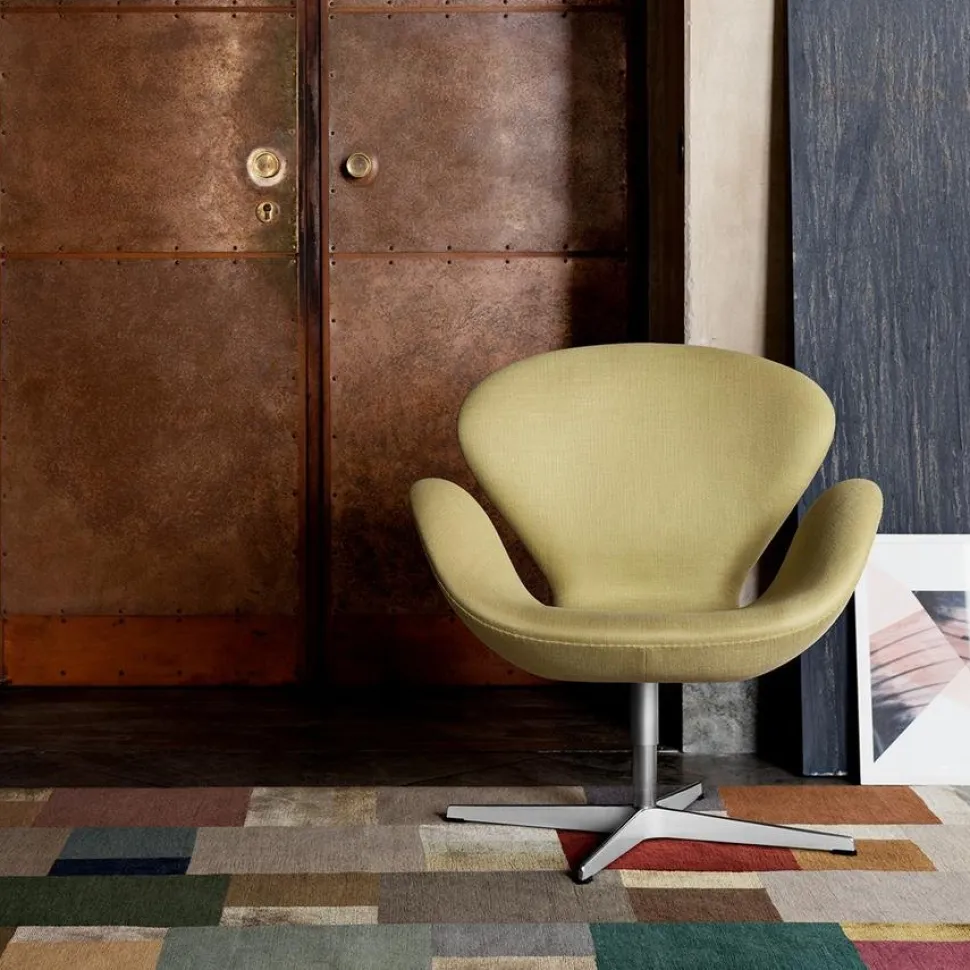 Swan Chair