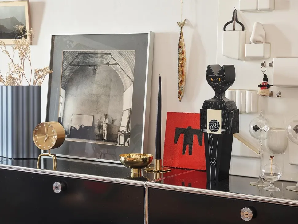 Tripod Clock