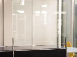 USM Haller Counter M mit Security Screen und Übergabefach