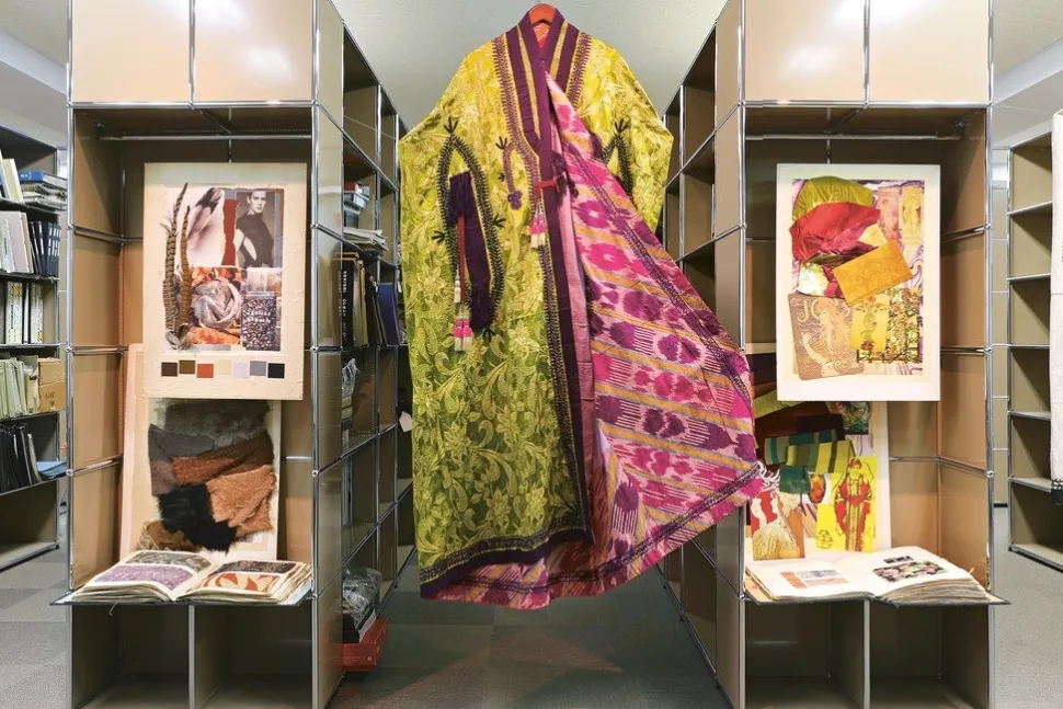 USM Haller Garderobe M mit Kleiderstange Typ II