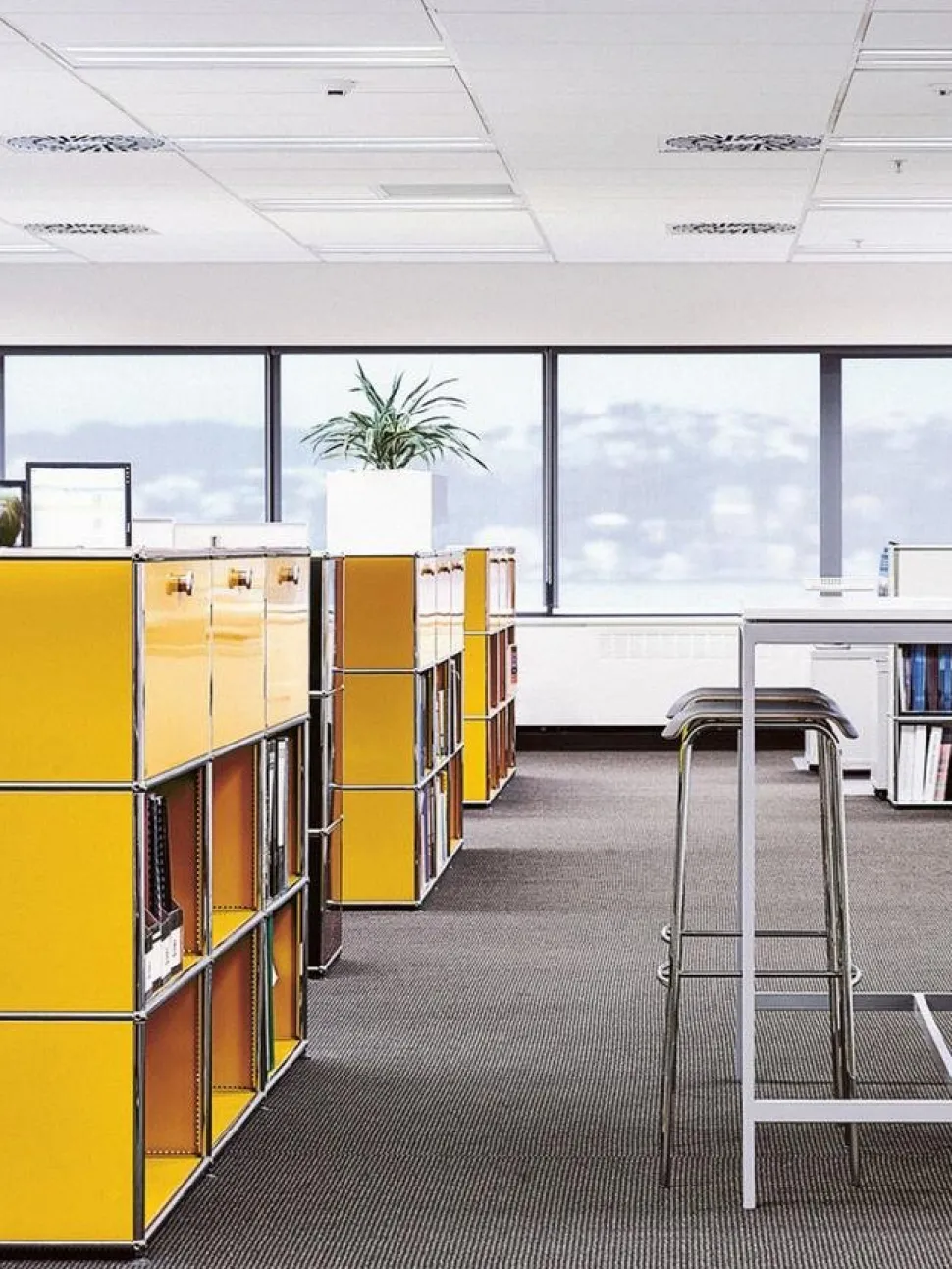USM Haller Highboard XL, individualisierbar