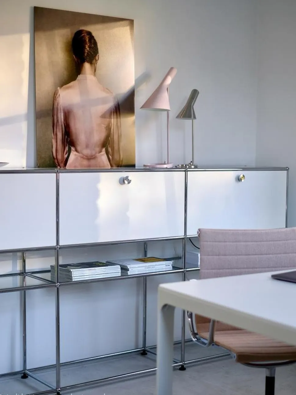 USM Haller Sideboard L mit 2 Klappen, unten Struktur