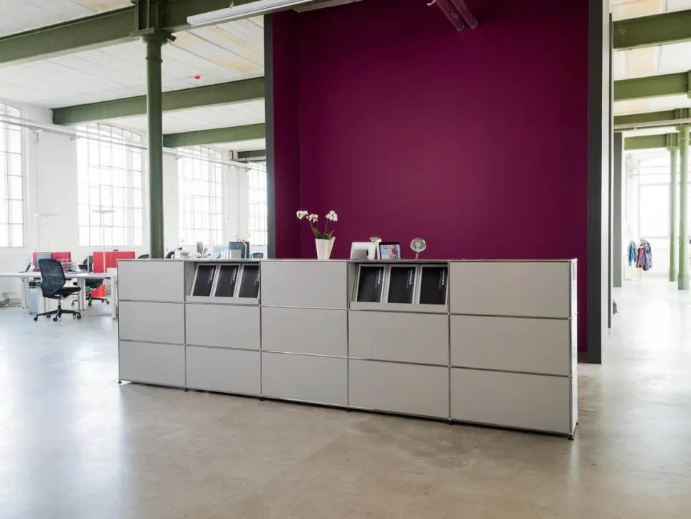 USM Haller Theke Typ 2 (mit Schrägtablaren)