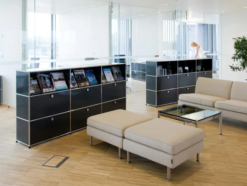 USM Haller Theke Typ 2 (mit Schrägtablaren)