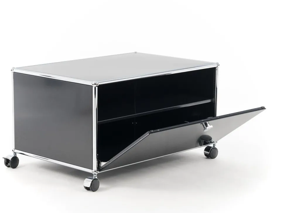 USM Haller TV-Lowboard auf Rollen