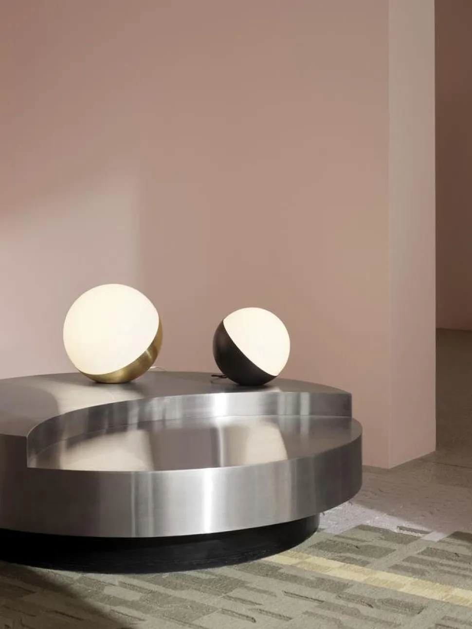 VL Studio Tisch-/Bodenleuchte