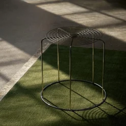 Wire Hocker